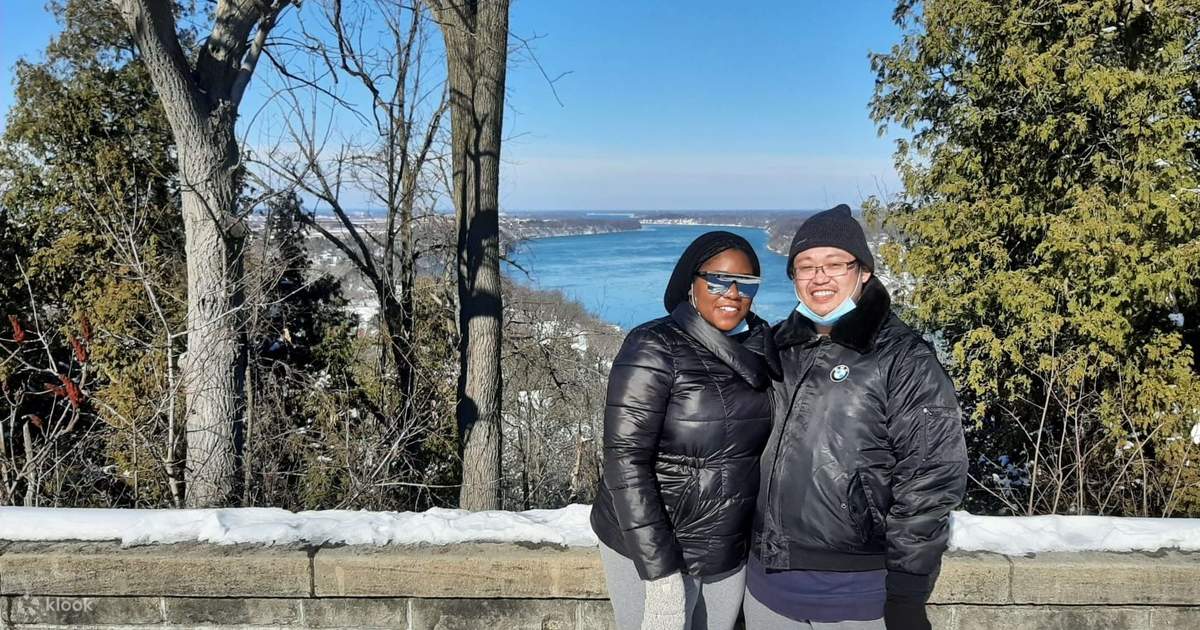 Niagara Hiking Tour with Wine and Lunch in Niagara-on-the-Lake - Klook